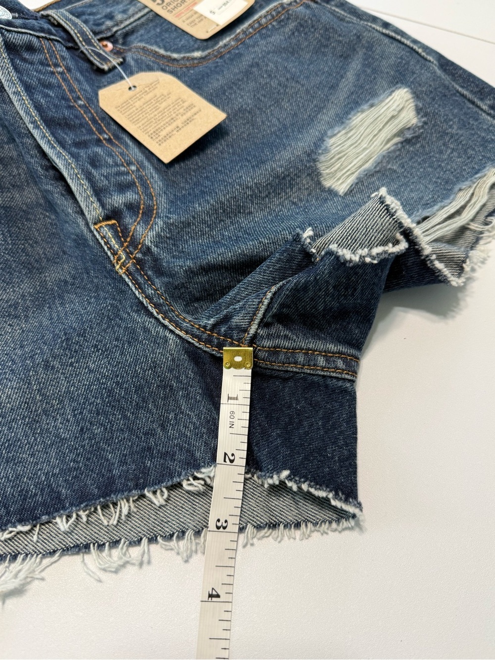 Levi’s 501 Original Distressed Denim Shorts High Rise Cutoff Sz 27 Dark Wash NWT - Picture 10 of 11